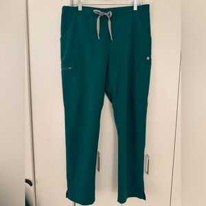 Figs Women’s Cargo Scrub Pants